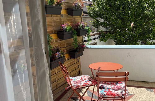 Beauvais sur Matha House | 3Bed House- Sleeps 6 - Pool, Garden, Pets, Parking