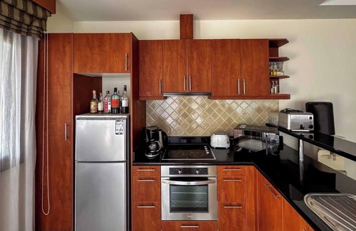 Choeng Thale Villa | 3Bed Villa - Sleeps 6 - Pool, Garden, Balcony