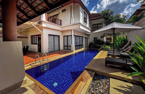 Choeng Thale Villa | 3Bed Villa - Sleeps 6 - Pool, Garden, Balcony