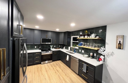 Sharonville House | 3bedr/3bath fully remodeled house by Summit park with furnished basement + deck