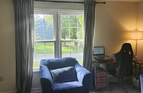 Stafford House | 3bedroom 2bath house 45 minutes to DC, near Quantico, Fredericksburg Stafford VA