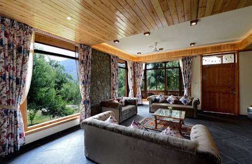 Naggar Cottage | 3BHK Luxury Cottage in Treetops Cottage,Manali