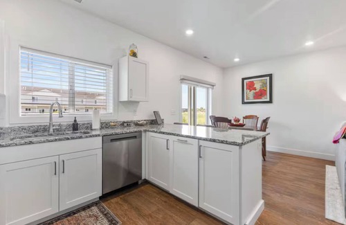 Sugar City House | 3BR, 2.5BA Townhome - Great Location + Open-Layout + Modern