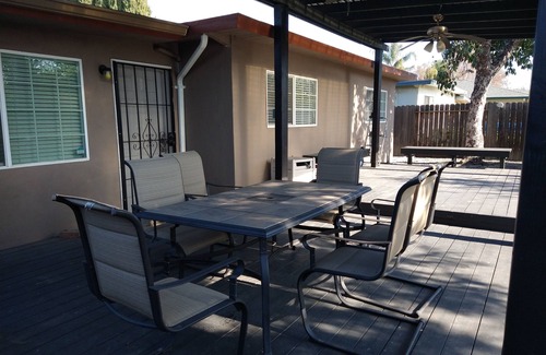 Lake Area House | 3BR 2BA + Bonus Living RM/Drive or take bart to San Francisco
