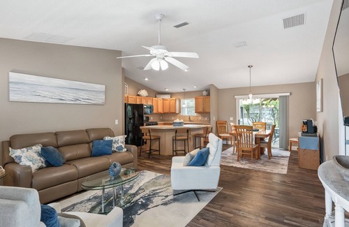 The Villages House | 3Br/2Ba Breezy Seashore The Villages