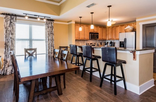 Talladega Condo | 3BR / 2BA Condo with Incredible Lake View