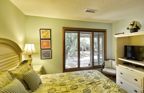 Kiawah Island Cottage | 3BR/2BA COTTAGE SLEEPS 8 ACROSS THE STREET FROM BEACH