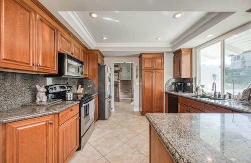 Mission Viejo Cottage | 3BR 2BA Orange County Gem with Lake and Pool Access