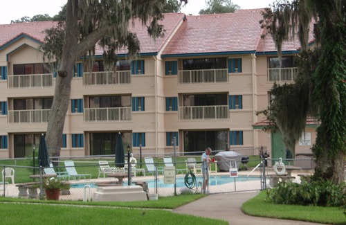 Welaka Condo | 3BR/2BA Welaka Condo on St. Johns River- Magnificent Sunsets