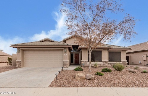 Maricopa House | 3BR & 2Bath with Golf Course Views