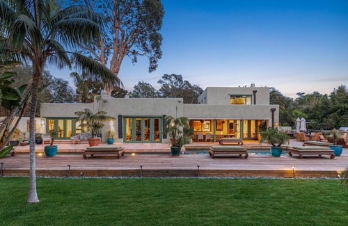 Montecito House | 3BR/3.5BA w/Pool, Cabanas - Near Beach & Hiking