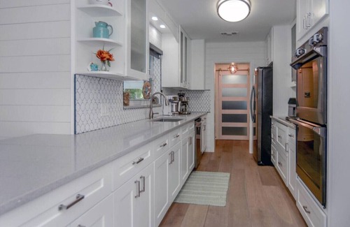 Jupiter Apartment | 3BR/3.5BA w/Private Intracoastal Beach Access, Hot tub, & Pool