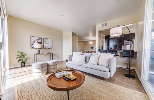 Marina del Rey Apartment | 3BR/3BA Condo w/Pool & Free Parking in MDR!
