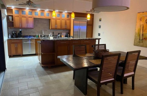 Rosendal Condo | 3BR/3BA Luxury Villa! Sleeps 6- mins to Magens Bay