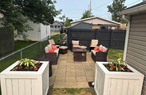 Port Clinton House | 3BR, 4-Bed Home in Port Clinton