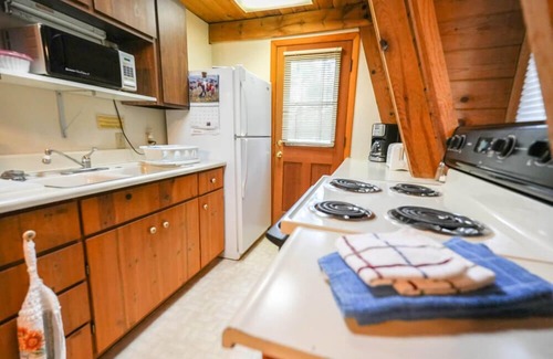 Heber Cabin | ★3BR A-frame Cabin in Forest/by Trails and Lakes★