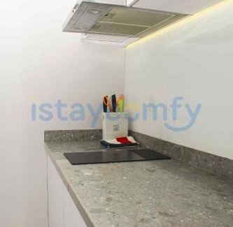 Lubuk Baja Apartment | 3BR Aston Residence 2001 City and Sea View