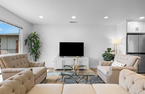 East San Jose House | 3BR Charming Home｜WiFi｜AC｜Mainfloor Bedroom #42069