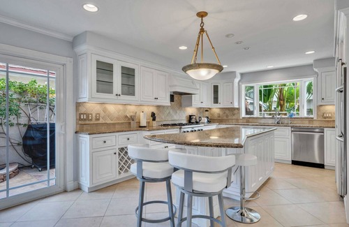 Woodbridge House | 3BR Coldbrook Oasis｜Private Pool｜BBQ Area｜Garage Access｜Washer&Dryer #42225