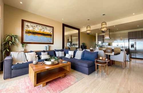 El Tezal Condo | 3BR Condo w/Iconic Arch Views, Pool & 5 min -Town