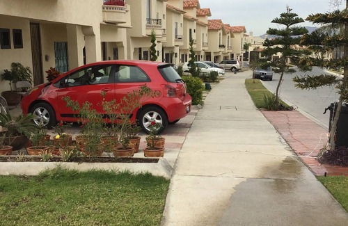 Tlajomulco de Zuniga House | 3BR Condominio en fraccionamiento privado