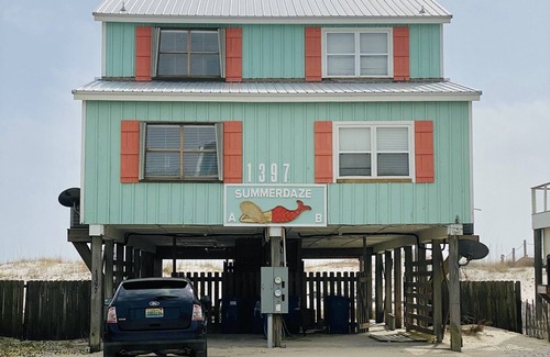 Gulf Shores Cottage | 3BR Duplex ON The Beach, Sleeps 11 Comfortably