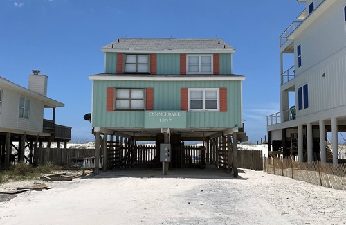 Gulf Shores Cottage | 3BR Duplex ON The Beach, Sleeps 11 Comfortably