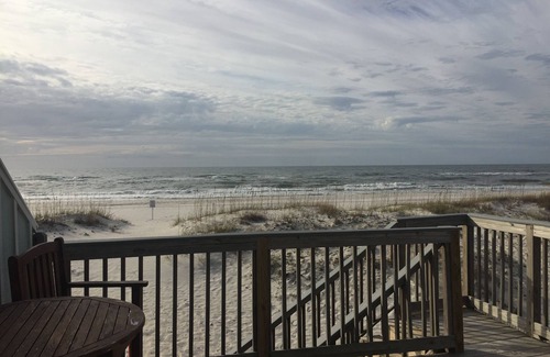 Gulf Shores Cottage | 3BR Duplex ON The Beach, Sleeps 11 Comfortably