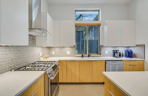 Central East Austin House | 3BR East Side Scene, Downtown & UT Events