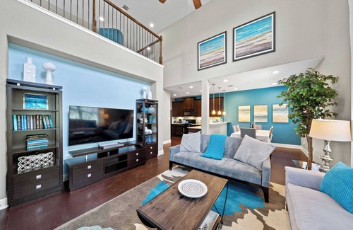 McNeil House | 3BR Elegant Home|Garage Access|Pet Friendly|Washer & Dryer|Mainfloor Bedr#42159