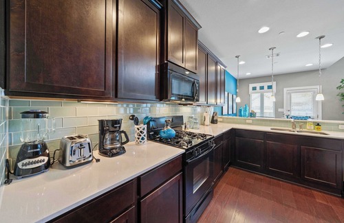 McNeil House | 3BR Elegant Home|Garage Access|Pet Friendly|Washer & Dryer|Mainfloor Bedr#42159