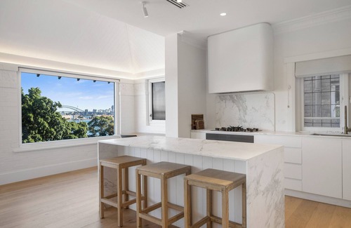 Darling Point Apartment | 3BR Entire Lvl Penthouse with Views Darling Point