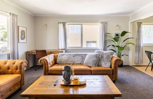 Margate Apartment | 3BR - Family Haven in Margate