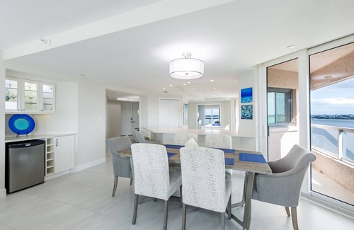 Sand Key Condo | 3BR Gulf Coast Family Condo w/Panoramic Water Views/Steps to Sand Key Beach