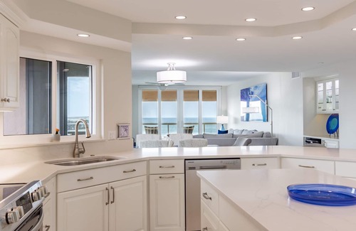 Sand Key Condo | 3BR Gulf Coast Family Condo w/Panoramic Water Views/Steps to Sand Key Beach