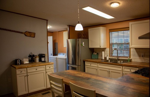 Hampstead House | 3BR Home Close to the Beach, & Wilmington to Make Your Vacation 'Better Off'!