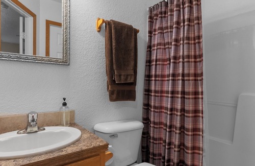 San Juan River Village House | 3BR Home for a Family Ski Trip or Summer Adventure