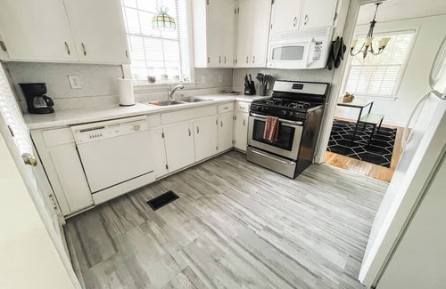 Gunter Afs House | 3BR Home Near Maxwell AFB Single-Level