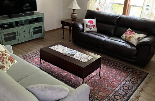 Egg Harbor House | 3BR Home Nestled on a Door County Wooded Lot