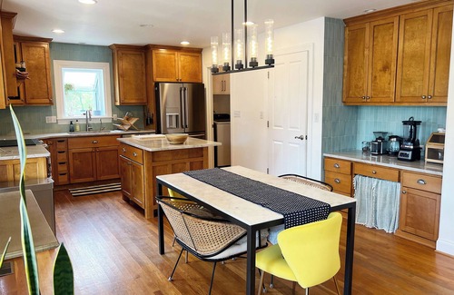 Joelton House | 3BR house on acreage just outside of Nashville with gym, hot tub, and fireplace