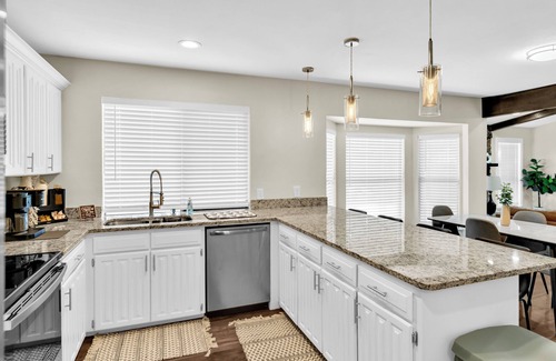 South Arlington House | 3BR in Epic Central Area near AT&T Cowboy Stadium - Dallas