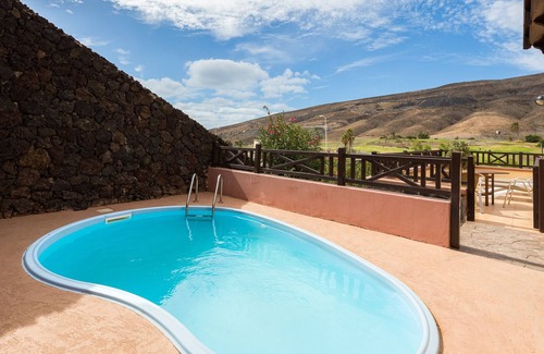 Morro Jable Ski Chalet | 3BR Jandía House - Private Pool, Seaviews & Golf