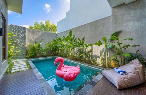 Kampial House | 3BR Luxury Private Pool Villa Nusa Dua