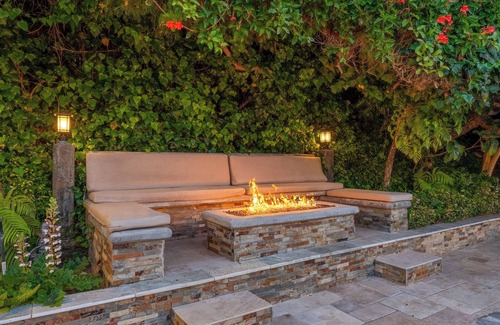 Eastern Malibu House | 3BR Malibu Oasis with Pool