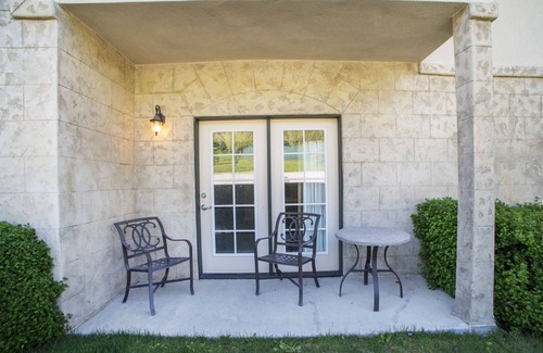 Zermatt Villa | 3BR-Midway ~Pool, Hot Spring, Spa Villa 1041-3