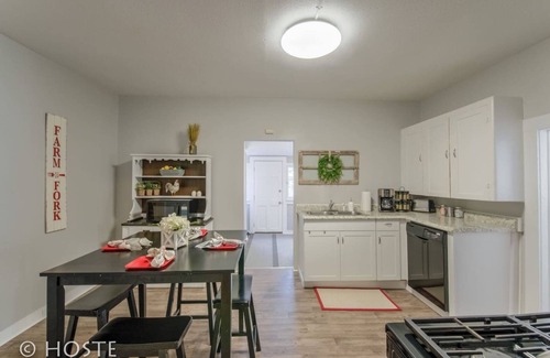 Central Colorado Springs House | 3BR Of Downtown King Bed, Dining, Has It All!