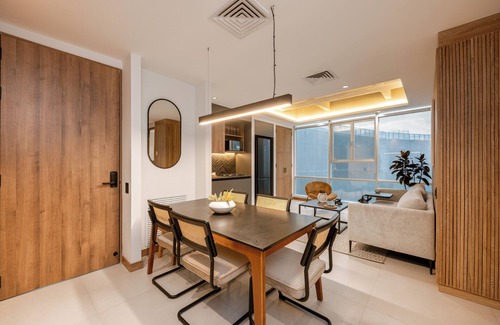 San Diego Apartment | 3BR Penthouse with Jacuzzi & A/C in El Poblado