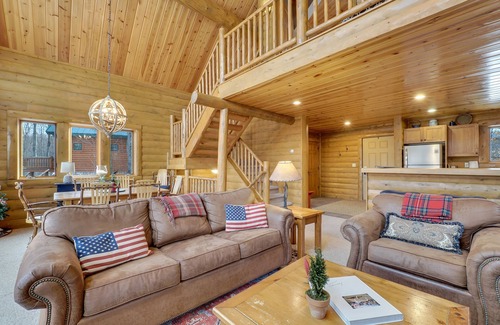 Boyne City Cabin | 3BR Private Mountain Cabin | Sleeps 10 | Ski-in/Ski-out | Private Hot Tub