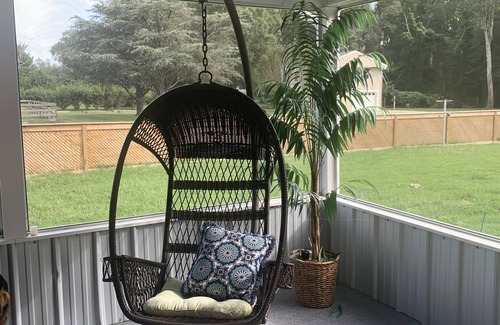 Lower Township House | 3BR private oasis with in-ground heated pool - close to winery, beaches & bay!