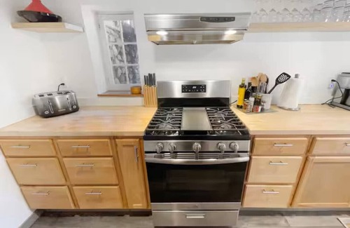 Town of Marbletown House | 3BR Quiet Retreat in Catskills | Fire pit | Pets